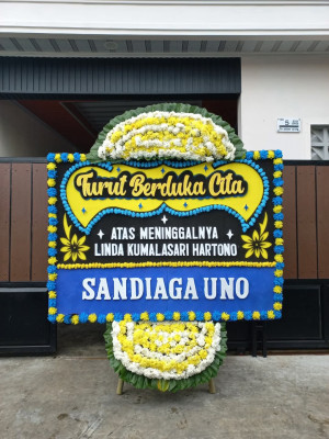 Papan Bunga Duka di Wirogunan